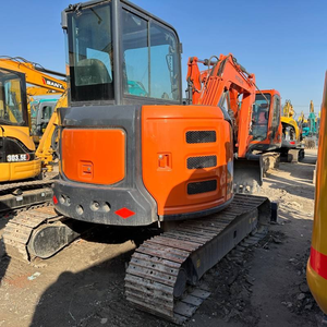 Excavadora Hitachi ZX55USR Usada, 90% Nueva, de 5.5 Toneladas, Mini, con Sistema Hidráulico, PLC y Caja de Cambios - Product Image 4