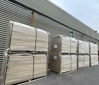Vente en gros de panneaux de bois de paulownia de conception moderne de haute qualité Bois clair Usine directe Shandong Chine pour le bricolage Travail du bois