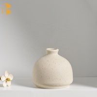 100ml 200ml Vente en gros étiquette personnalisée Diffuseur d'huile de parfum d'arôme Désodorisant Bouteille de diffuseur de roseau en céramique de luxe