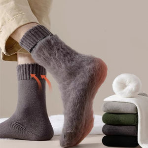 Vente <span class=keywords><strong>en</strong></span> gros Chaussettes chaudes <span class=keywords><strong>en</strong></span> <span class=keywords><strong>laine</strong></span> naturelle d'<span class=keywords><strong>alpaga</strong></span> épaisses et douces pour hommes - Product Image 2