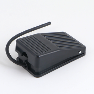 Robuster Industrieller Fußschalter Wasserdichter Momentaner Elektrischer Fußschalter für Werkzeugmaschinen und Schweißgeräte - Product Image 4