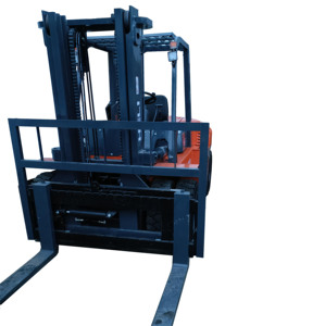 Montacargas Diésel Usado de 5 Toneladas, Heli, con Desplazador Lateral Hidráulico, Neumáticos Sólidos, Altura de Elevación 3000mm - Product Image 1