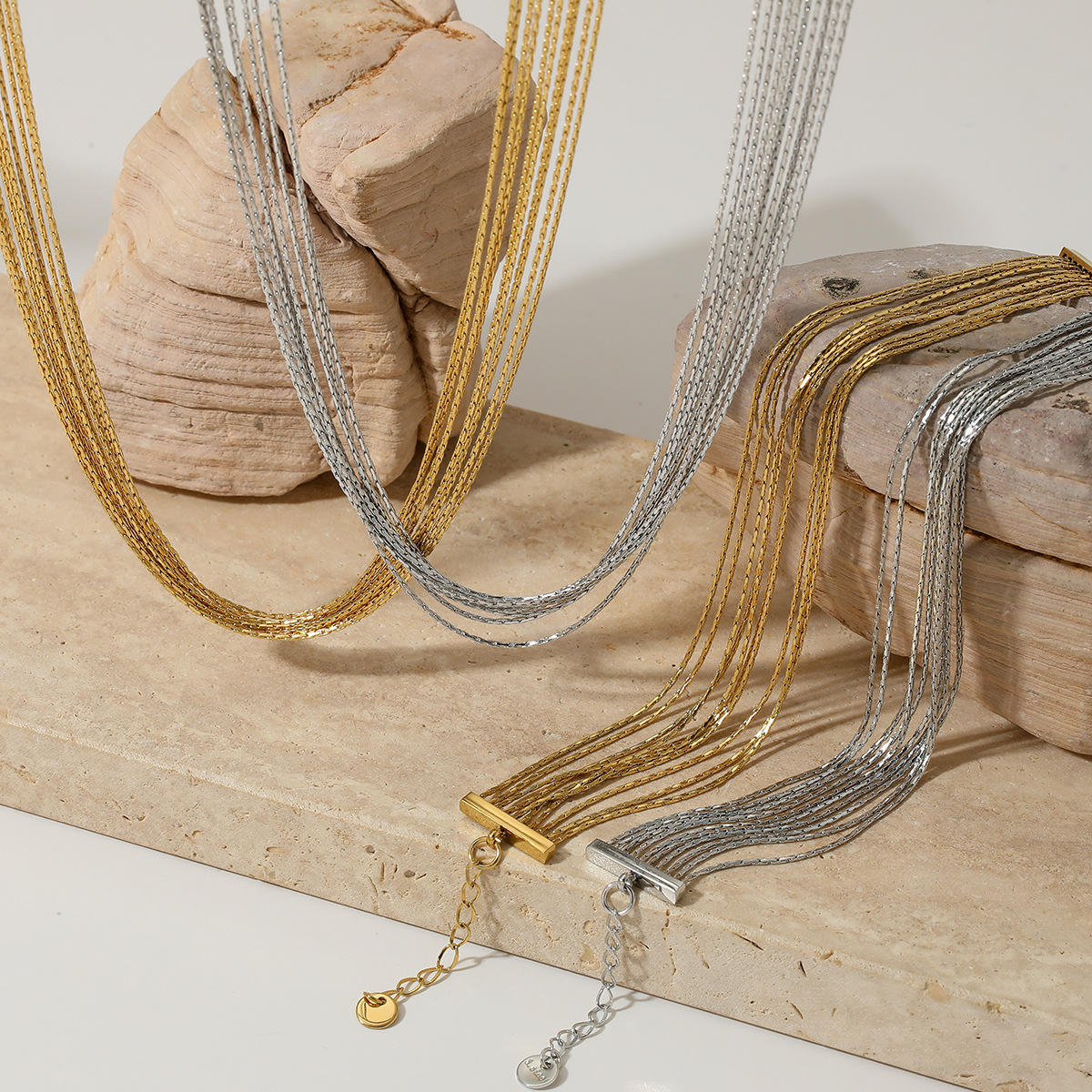 สูทสีเงิน