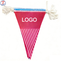 Vente directe d'usine personnalisée, fanions triangulaires en polyester imprimés numériquement 10*10 pouces, drapeau de bannière Windhorse