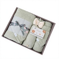 Venta Directa de Fábrica, Juego de Toallas de Baño de Tres Piezas de Felpa de Coral de Secado Rápido para Adultos, Caja de Regalo, Diseño Sólido, Tejido Liso, Logotipo Personalizado