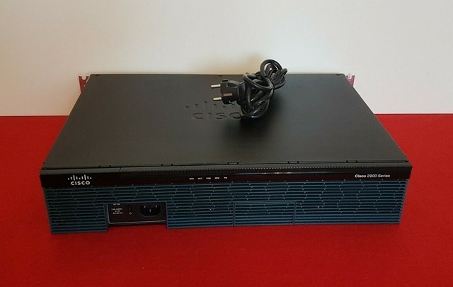 Cisco2911-VSEC/K9 - C2911-VSEC Router - Security + UCK9 License PVDM3-16