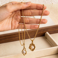 Collier pendentif en acier inoxydable plaqué PVD 18 carats avec perle d'imitation irrégulière, chaîne de clavicule pour femme