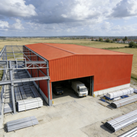 Structure en acier préfabriquée pour entrepôt et atelier