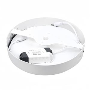 Focos empotrados LED cuadrados ultrafinos Cuerpo de PVC Acabado de aluminio no perforado Aplicación de oficina Luces de panel plano Montadas en superficie - Product Image 1