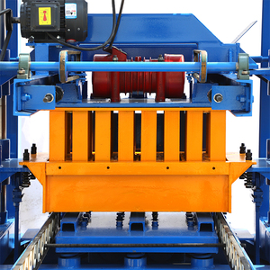 Machine à mouler des blocs de béton bibo QTJ4-24, machine à fabriquer des blocs creux et des pavés avec composant moteur central - Product Image 2