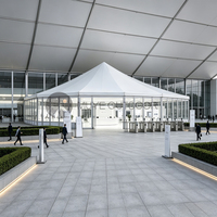 Tente en aluminium à toit polygone multi-panneaux pour 200 personnes, idéale pour les expositions et les rassemblements d'entreprise