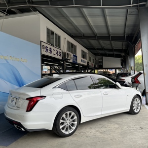 <span class=keywords><strong>Cadillac</strong></span> CT5 28T <span class=keywords><strong>2022</strong></span>, Sedán de Lujo, 5 Puertas, 5 Plazas, 2.0T Turbo, Interior Oscuro, Asientos de Cuero, Automático, R18, Volante a la Izquierda, Tracción Trasera, Usado - Product Image 4
