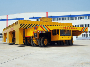 Nouveau grand niveleur de quai électrique à entraînement hydraulique transporteur modulaire automoteur relevable contrôlable à distance - Product Image 5