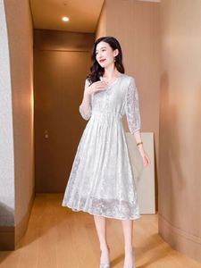 ชุดเดรสผ้าไหม100% ปักลายดอกไม้ระบายอากาศยาวถึงพื้นสไตล์แฟชั่นฤดูร้อน2025 - Product Image 6