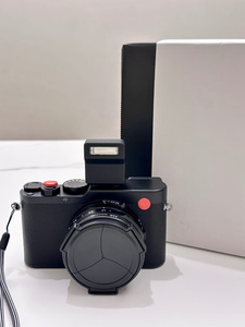 ใช้กล้อง 4K รุ่น Leica D-Lux 8 พร้อมเลนส์ 24-75 มม. กล้องวิดีโอบล็อกขนาดกะทัดรัด 21MP - Product Image 1