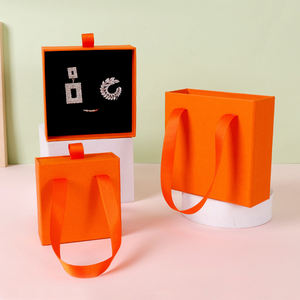 Caja de joyería portátil al por mayor con inserto de esponja, impresión de logotipo, caja de lujo para collares y pendientes, embalaje de joyería con asa de satén - Product Image 2