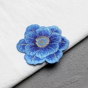 צבע רב פרחים רקומים רקומים מברזל-על בד לכיסוי חורים במעילים למטה - Product Image 5