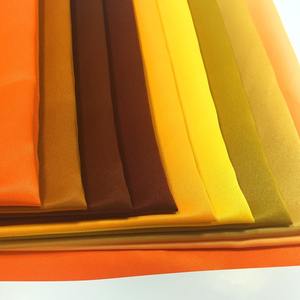 Tissu <span class=keywords><strong>satiné</strong></span> respirant et antistatique en gros pour filles, 100 % polyester, <span class=keywords><strong>brillant</strong></span>, extensible, teint uni, <span class=keywords><strong>blanc</strong></span>, bleu marine, vert, pour pantalons - Product Image 5