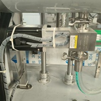 Machine de remplissage 1 tête pour eau, liqueurs, spiritueux, alcool, vin, whisky, vodka, brandy, gin, rhum, tequila, soju, saké