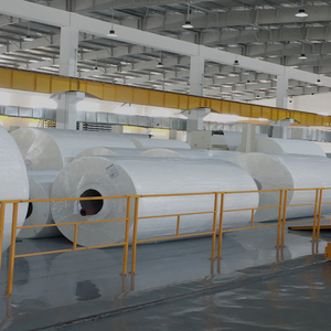 Papel cartón premium C1S Ivory de 150gsm, 200gsm, 300gsm, estucado por una cara, blanco, para embalaje e impresión. - Product Image 6