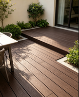 Planche de terrasse en composite bois-plastique - Antidérapante, imperméable, écologique, anti-UV, design rectangulaire à emboîtement pour usage extérieur