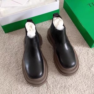 Nouvelles <span class=keywords><strong>Bottes</strong></span> Courtes Élégantes à Talons Très Hauts et Ultra-Fins en Fibre et <span class=keywords><strong>Cuir</strong></span>, à Semelle Épaisse, Mi-<span class=keywords><strong>Mollet</strong></span>, Haut de Gamme, Stables et Raffinées, Collection 2026 - Product Image 6