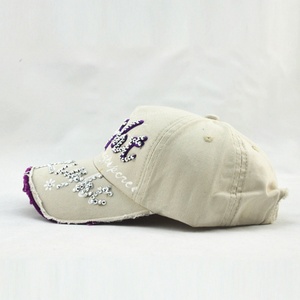 Nouveau produit : Casquettes de baseball et casquettes Dad Hats en denim vierge, souples, non structurées, délavées, vieillies, vintage, sportives, avec lettres, taille ajustable - Product Image 5