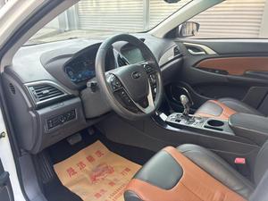 BYD Qin <span class=keywords><strong>DM</strong></span> 2015 1.5T Dual Crown Flagship Edition Híbrido Sedán EV PHEV Usado, Fabricado en China - Product Image 4