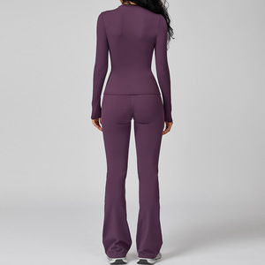 Completo Sportivo Personalizzato da <span class=keywords><strong>Donna</strong></span>: <span class=keywords><strong>T</strong></span>-<span class=keywords><strong>Shirt</strong></span> a Maniche Lunghe e Pantaloni a Zampa a Vita Alta con Controllo Pancia - Product Image 3
