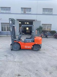 High Efficiency Used Diesel Forklift 3 Ton 4.5M Heli 4 Wheel Portable Warehouse PLC Core Chinese Brand <b>Transporting</b> Machine Sale - Product Image 5