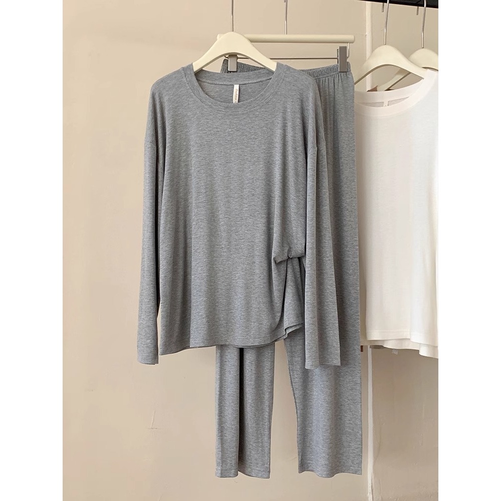 Gris foncé