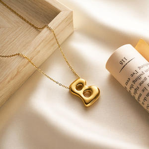 Collier tendance en acier inoxydable ZGBROTHERS avec pendentif lettre et design alphabet bulle pour femme, à porter au quotidien - Product Image 2