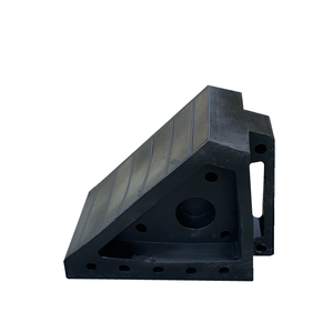 भारी शुल्क वाली काली सुरक्षा कार रबर व्हील स्टॉप ब्लॉक के लिए चिंतनशील टेप के साथ - Product Image 2