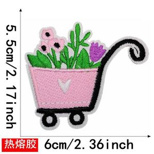 Patchs thermocollants brodés mignons avec motifs de fleurs printanières, oiseaux, abeilles, parapluies et papillons pour la décoration de vêtements et de sacs - Product Image 5