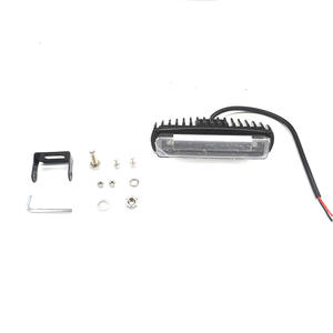 Feu de sécurité rouge pour chariot élévateur, 80 LED, clignotant, 24V, IP65, durable, pour chariots élévateurs Jungheinrich - Product Image 2