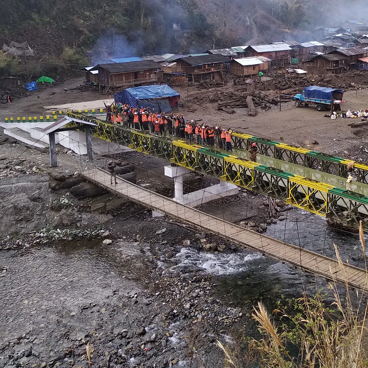 Pont en acier personnalisé, pont de faisceau en acier avec cadre, Q345B