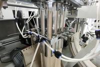 Machine de fabrication de barquettes jetables pour plats à emporter Zx-2000, machine à fabriquer des boîtes en papier pour hamburgers et pizzas – Grande vente