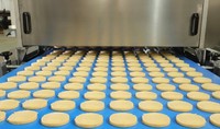 Ligne de production automatique de biscuits, machine à snacks haute efficacité, système de cuisson, de formage et de refroidissement pour usine alimentaire