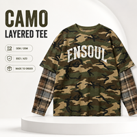 T-shirt Homme Oversize Streetwear Personnalisé OEM en Maille Gaufrée Camouflage à Manches Longues Superposées avec Imprimé Lettres Premium et Manches Intérieures à Carreaux