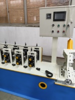 Machine de profilage de film de serre de haute qualité avec système de verrouillage par fil ondulé, fabriquée avec un moteur PLC