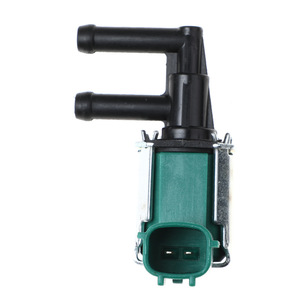 Válvula solenoide del depósito de carbón Nissan K5T48384 14933-2Y900, válvula de control de gas con puerto de 1/2 pulgada - Product Image 1