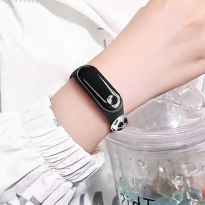 Montre électronique sportive <span class=keywords><strong>pour</strong></span> étudiants LED, résistante à l'eau, écran tactile, affichage numérique de football - Product Image 3