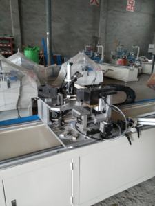 <span class=keywords><strong>Eworld</strong></span> 380V/220V ZJ-100X3000/X1800 Máquina de Engarzado de Esquinas CNC de Doble Cabezal de Aluminio, Motor Automático de 3500W, 1 Año de Garantía, Fácil de Usar - Product Image 5