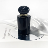 Emballage de parfum rectangulaire plat transparent sur mesure, atomiseur de parfum rond, flacons de parfum en verre noir de 75 ml
