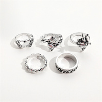 Lot de 5 bagues gothiques punk, bijoux tendance et cool, anneaux en forme de cœur et de champignon pour femmes