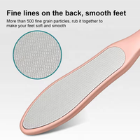 Râpe à pieds professionnelle en acier inoxydable et plastique en forme d'épée, double face, pour éliminer les callosités, outil de pédicure