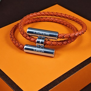 <span class=keywords><strong>SL219</strong></span> สร้อยข้อมือถักเชือกสแตนเลสชุบไฟฟ้า ดีไซน์ทันสมัยสำหรับทุกเพศ พร้อมตัวล็อคแบบแท่ง เหมาะสำหรับผู้ชายและผู้หญิง - Product Image 2