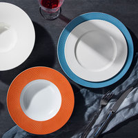 Service de vaisselle de luxe en porcelaine fine, assiettes émaillées colorées, couverts et plats pour restaurant
