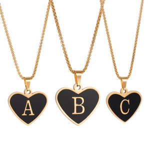 Collana Q693 <span class=keywords><strong>con</strong></span> Iniziale a Cuore in Oro, Placcata in Oro 18K, Delicata Collana Personalizzata <span class=keywords><strong>con</strong></span> Disco a Lettera A-Z, 26 <span class=keywords><strong>Collane</strong></span> <span class=keywords><strong>con</strong></span> Alfabeto - Product Image 1