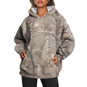 Sudadera con Capucha Holgada de Forro Polar Grueso con Diseño de Camuflaje Personalizado, Manga Larga, Bolsillos y Hombros Caídos - Product Image 5